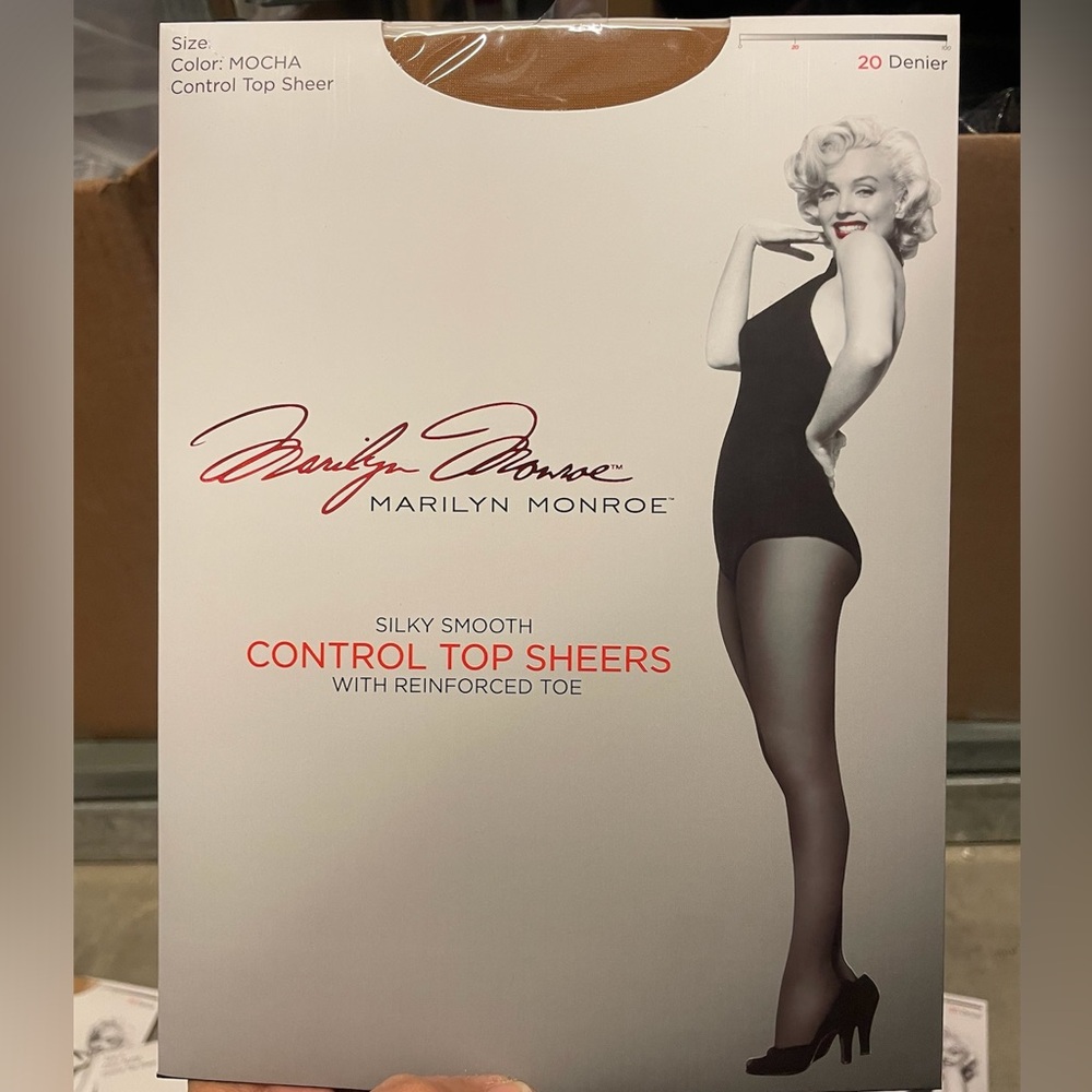 MARILYN MONROE Sheers, Silky Smooth Control Top Reinforced Toe, Mocha Size D